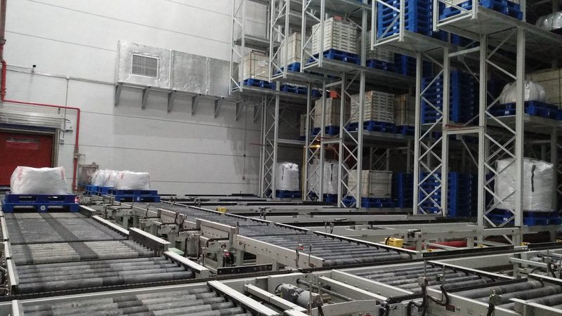 仓储模具货架与普通货架：性能差异与适用场景解析